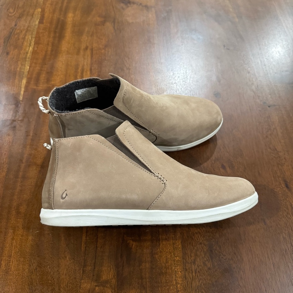 Olukai Hawai'iloa Manu Hope Ankle Boot Tan Women’s
Size 9.5